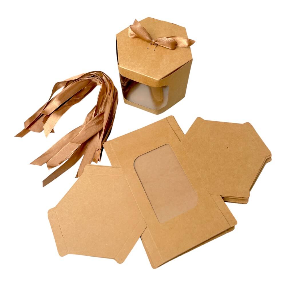 Cutie hexagonală cu fereastră și panglică - kraft (set 12 buc)