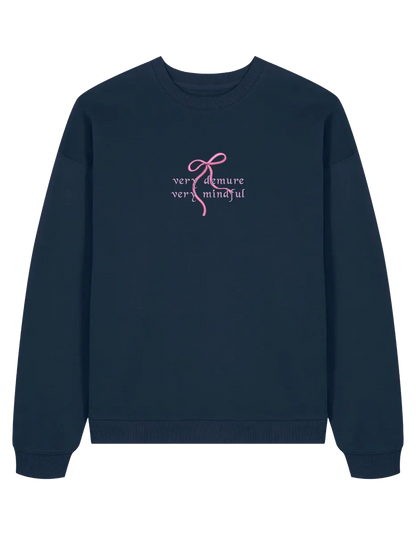 Demure sweatshirt Girly
