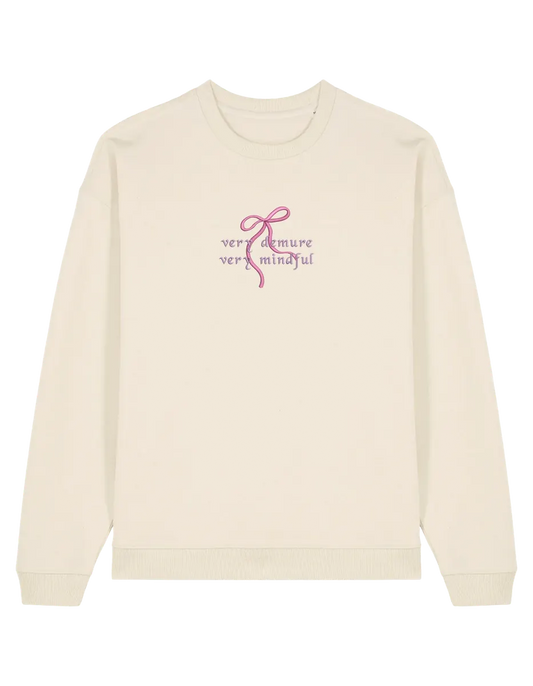 Demure sweatshirt Girly