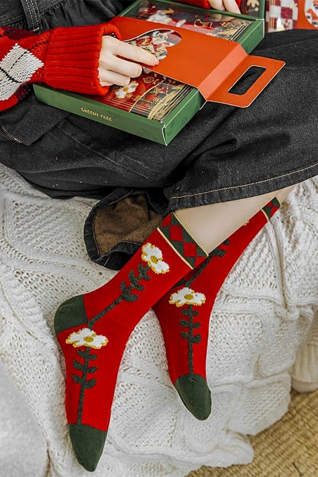 Set 3 sosete cu decoratiuni, bumbac 95%, marimea 36-41, Unisex
