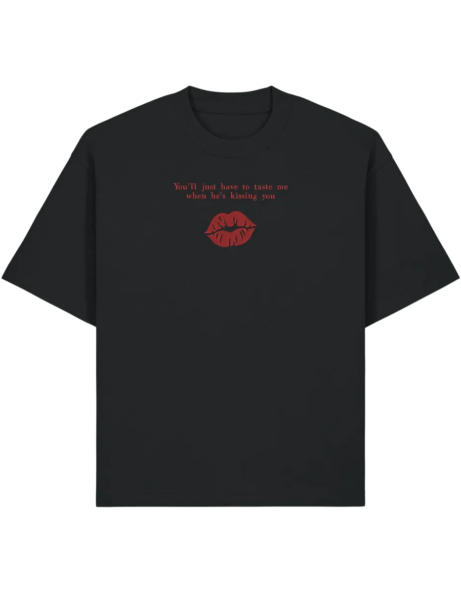 Taste me tricou Sabrina Carpenter