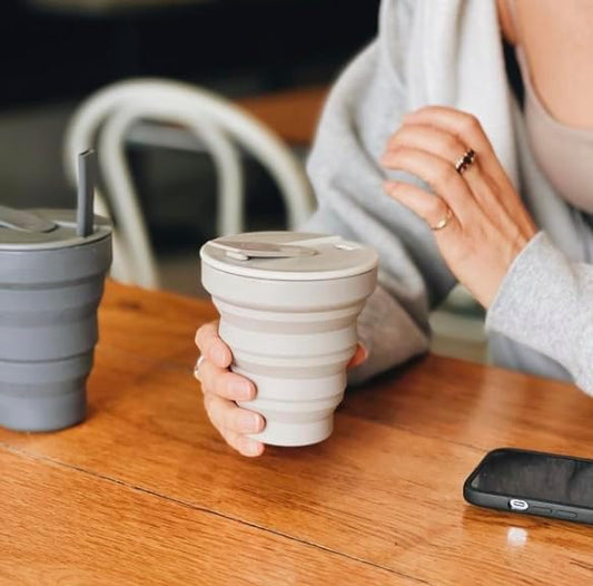 Ceașcă de cafea din silicon de grad alimentar, reutilizabilă și pliabilă