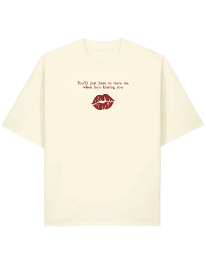 Taste me tricou Sabrina Carpenter