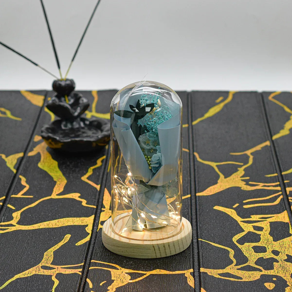 Aranjament floral in cupola de sticla, lumina Led, D4001, Blue