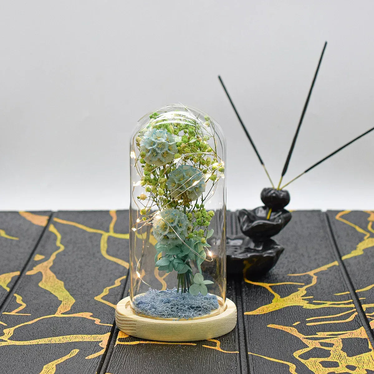 Aranjament floral in cupola de sticla, lumina Led, D4055, Blue