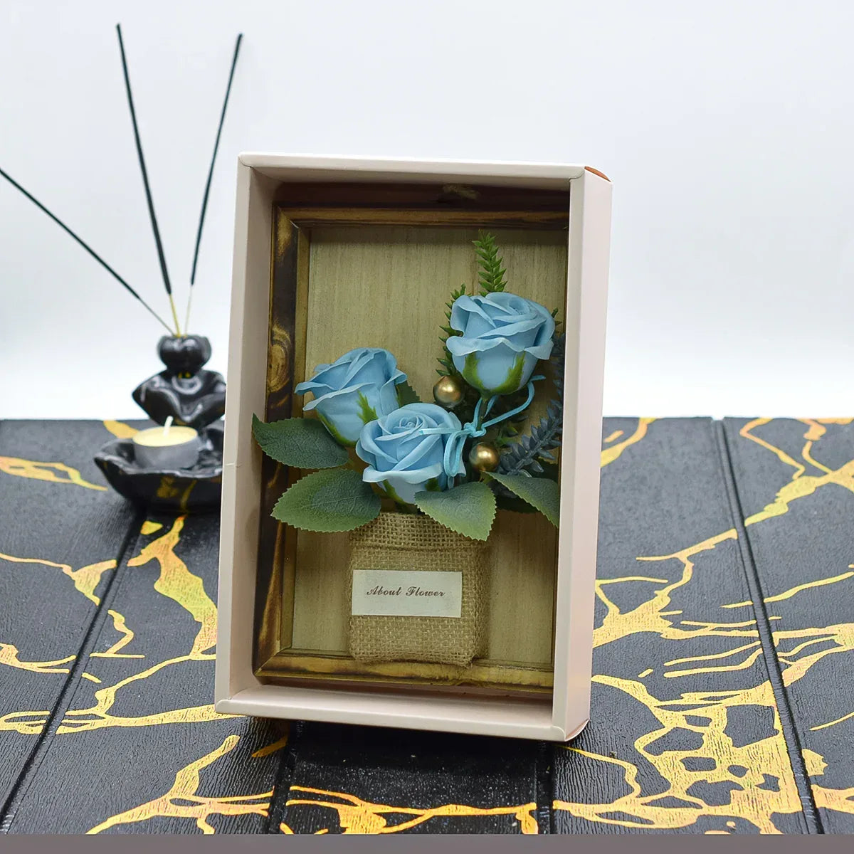 Aranjament floral elegant, flori de sapun, D4075, Blue