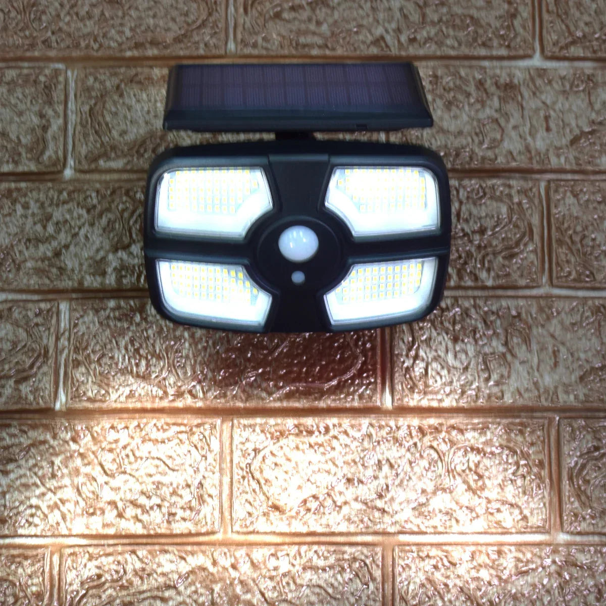 Lampa solara, cu senzor de miscare, telecomanda, lumina LED,  acumulator, Naimeed D4339, 208 LED-uri