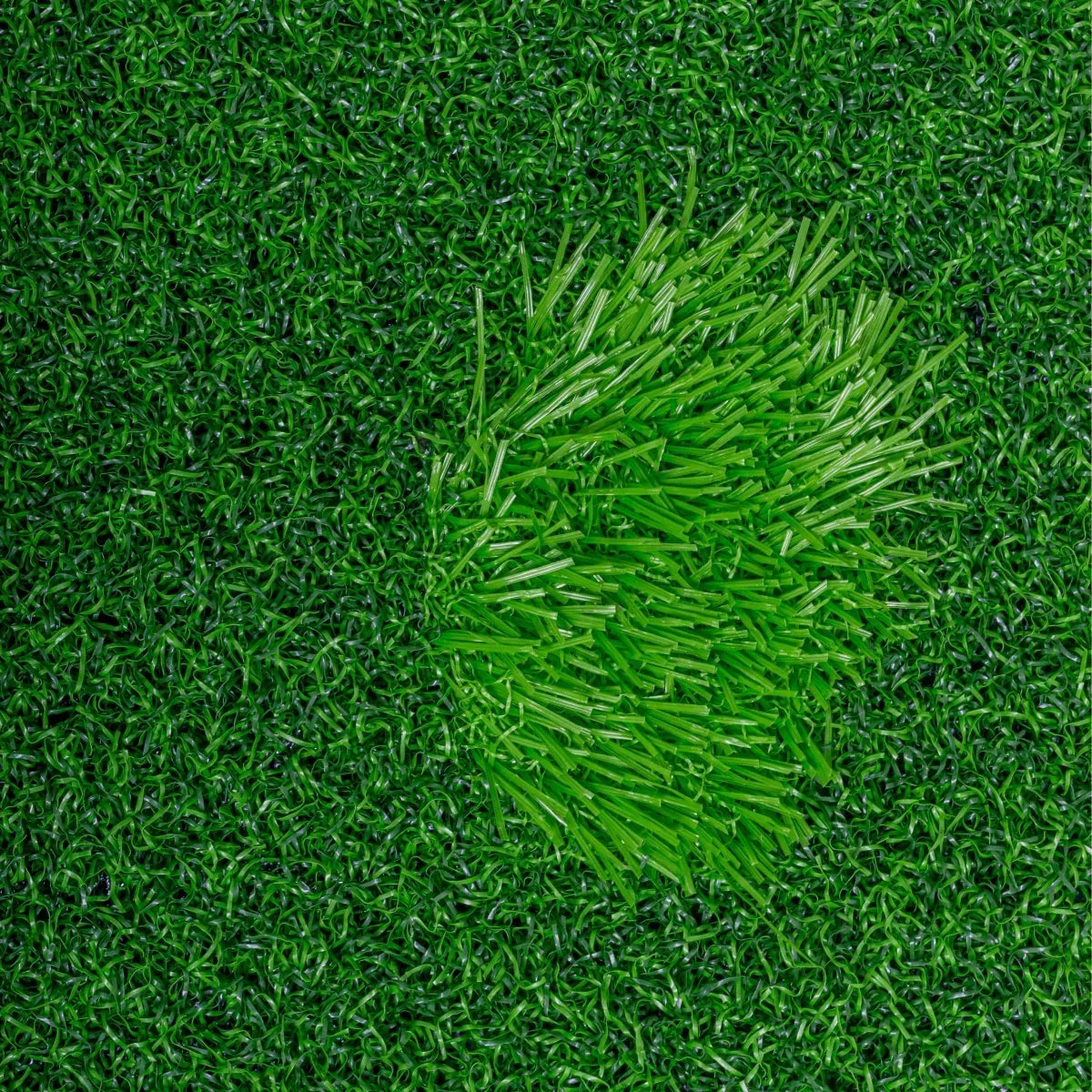 Covor gazon artificial, Naimeed D6546,  pentru decorare interioara sau exterioara, Verde, 1000x900x20mm