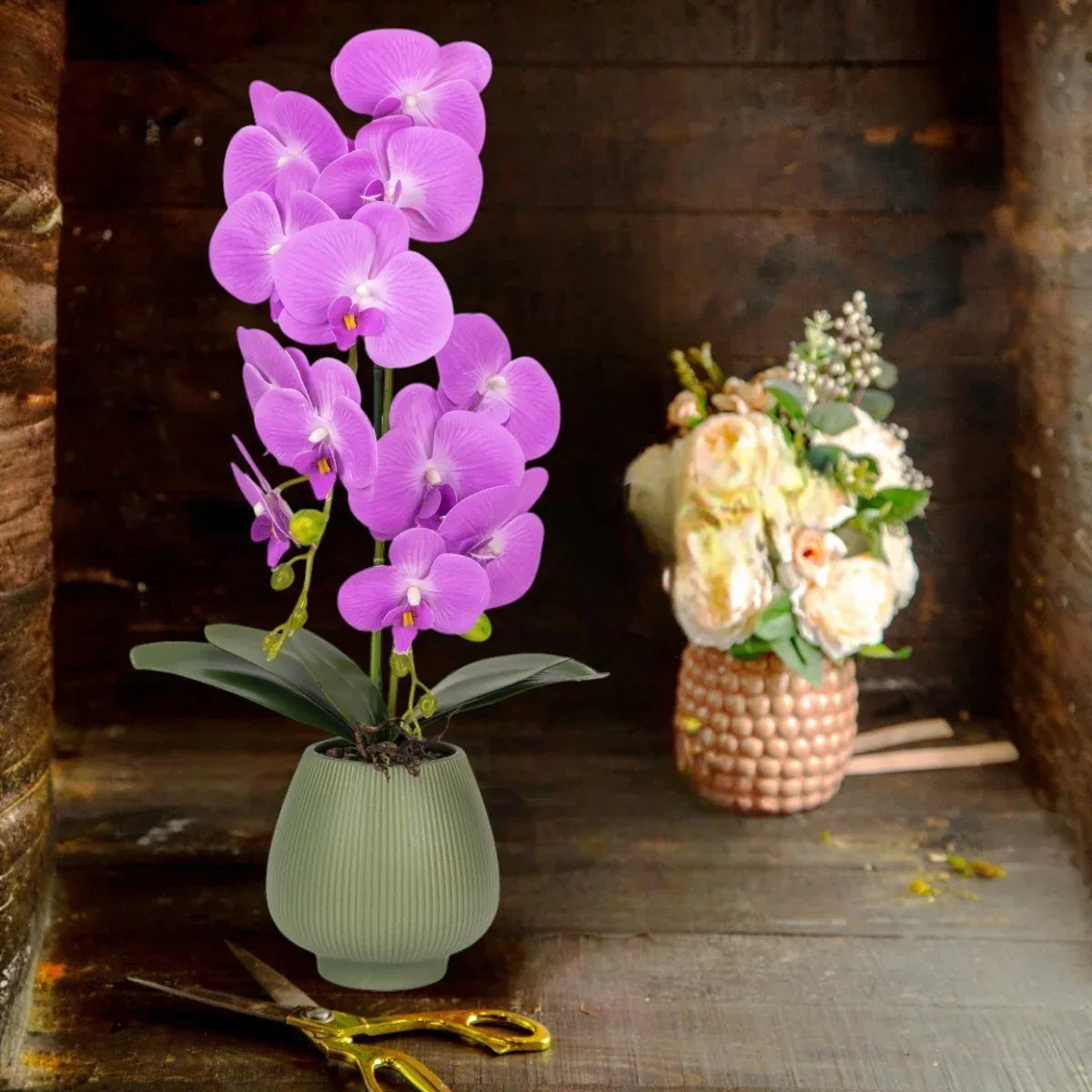 Orhidee cu aspect natural in ghiveci ceramic, 80 cm, Naimeed D6906, Mov/Verde