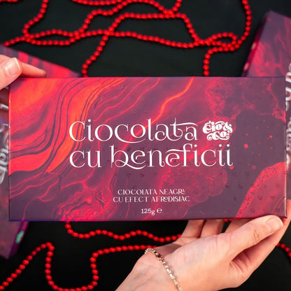 Ciocolată cu beneficii, neagră cu efect afrodisiac pentru El și Ea