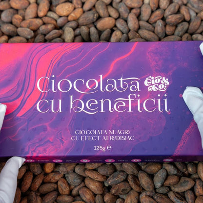 Ciocolată cu beneficii, neagră cu efect afrodisiac pentru El și Ea