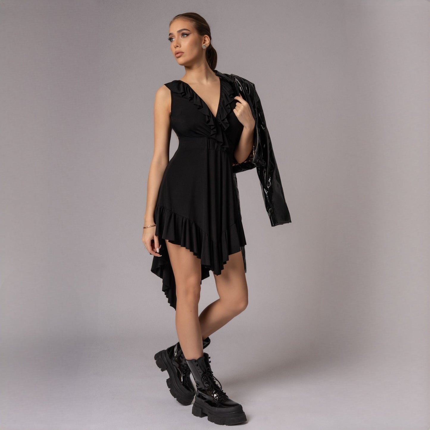 Rochie neagra scurta asimetrica Love Potion