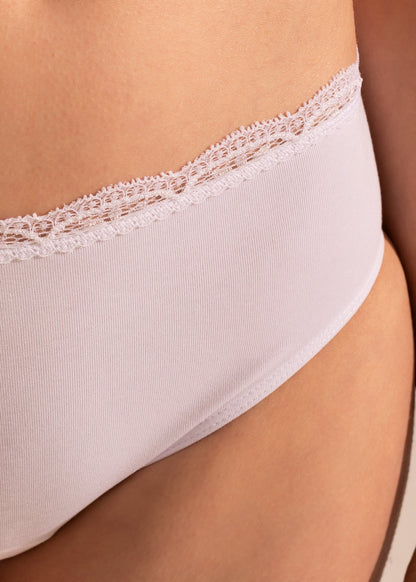 Chilot Clasic Lace-Embrace