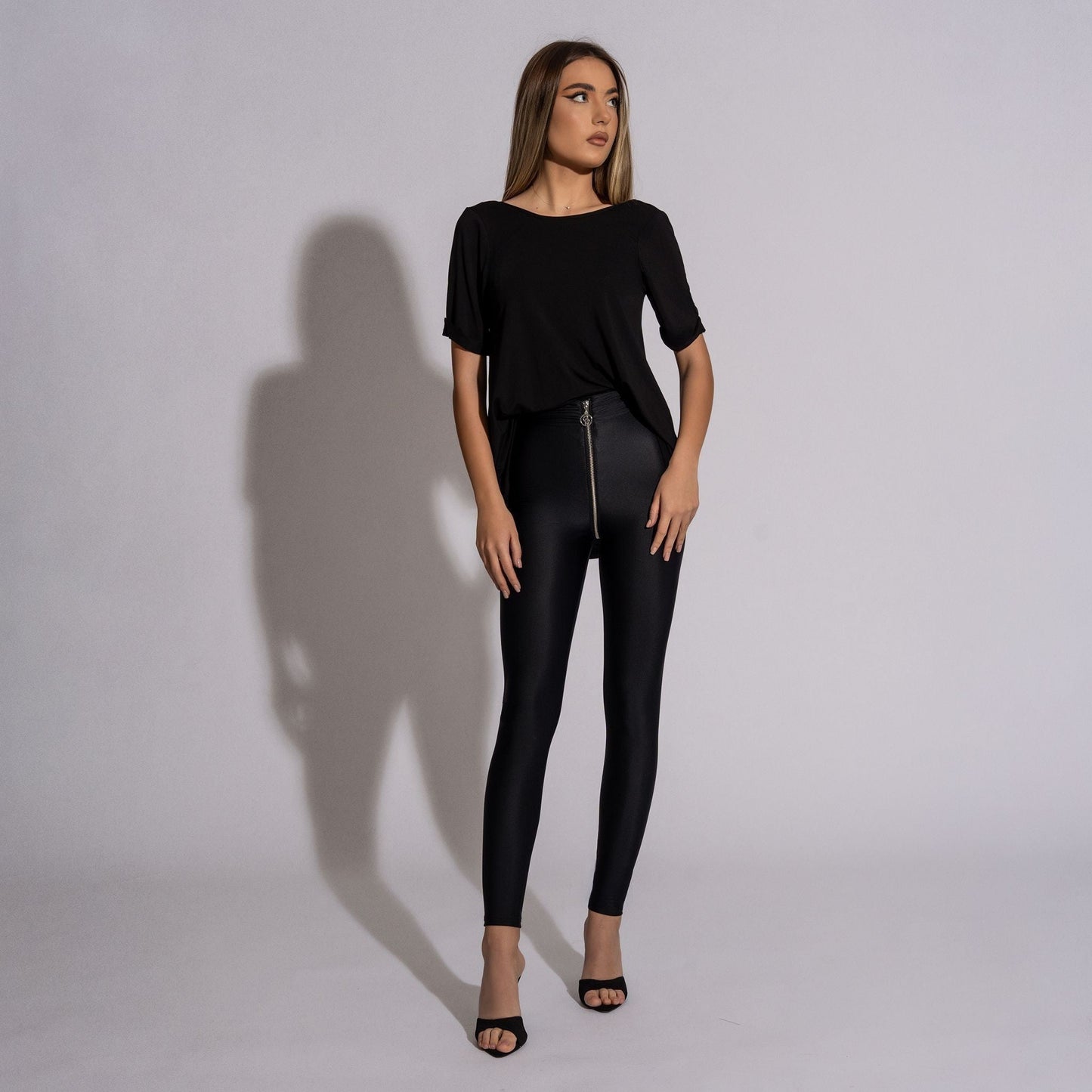 Tricou dama negru cu spatele gol No1