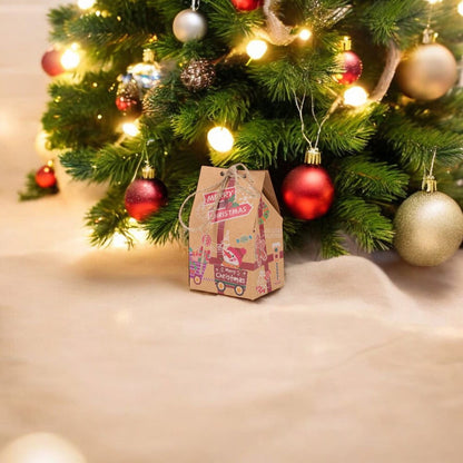 Cutie Crăciun Fericit cu închidere sfoară iută - model 1 kraft (set 50 buc)