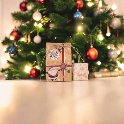 Cutie Crăciun Fericit cu închidere sfoară iută - model 2 kraft (set 50 buc)