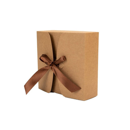 Cutie cu închidere arcuită și panglică satin - kraft (set 50 buc)