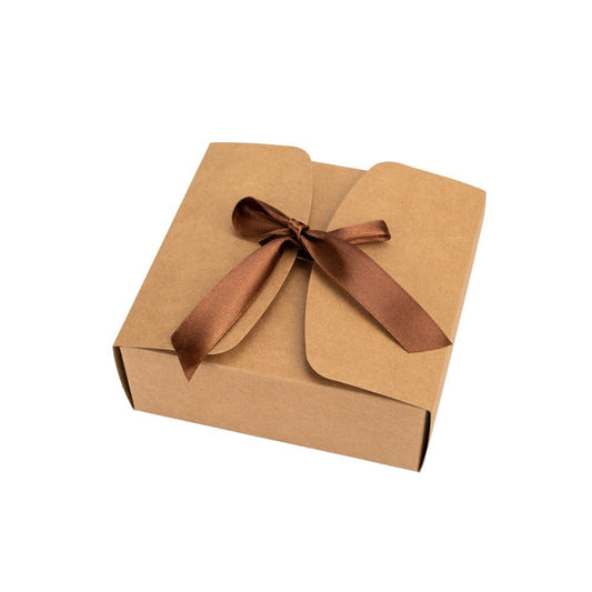 Cutie cu închidere arcuită și panglică satin - kraft (set 50 buc)