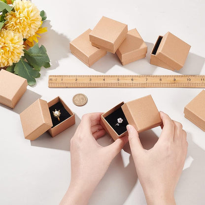 Cutie hârtie kraft pentru bijuterii cu suport negru în interior (set 10 buc)