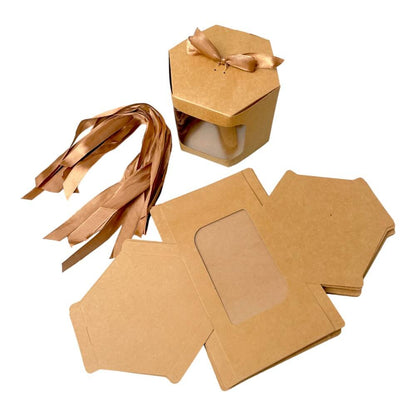 Cutie hexagonală cu fereastră și panglică - kraft (set 12 buc)