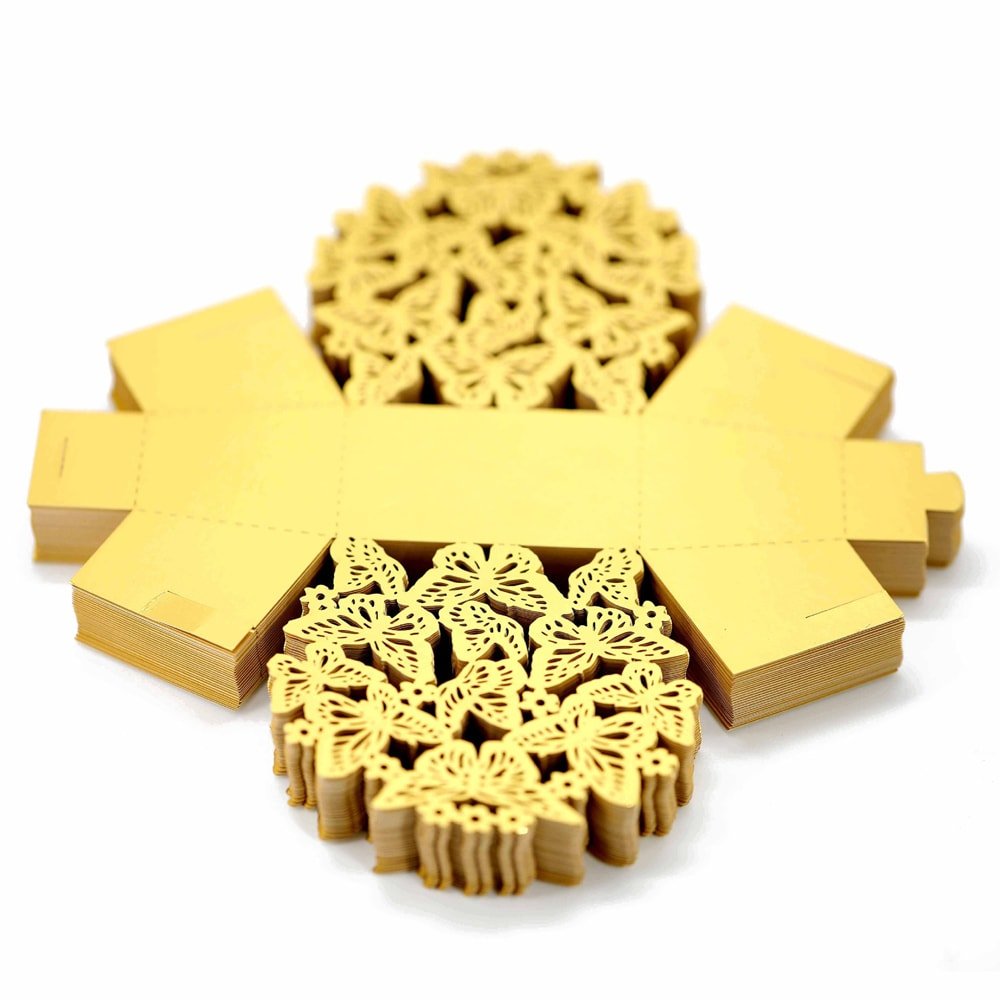 Cutiuță cu fundă model fluturași 6,3x4cm - auriu (set 50 buc)