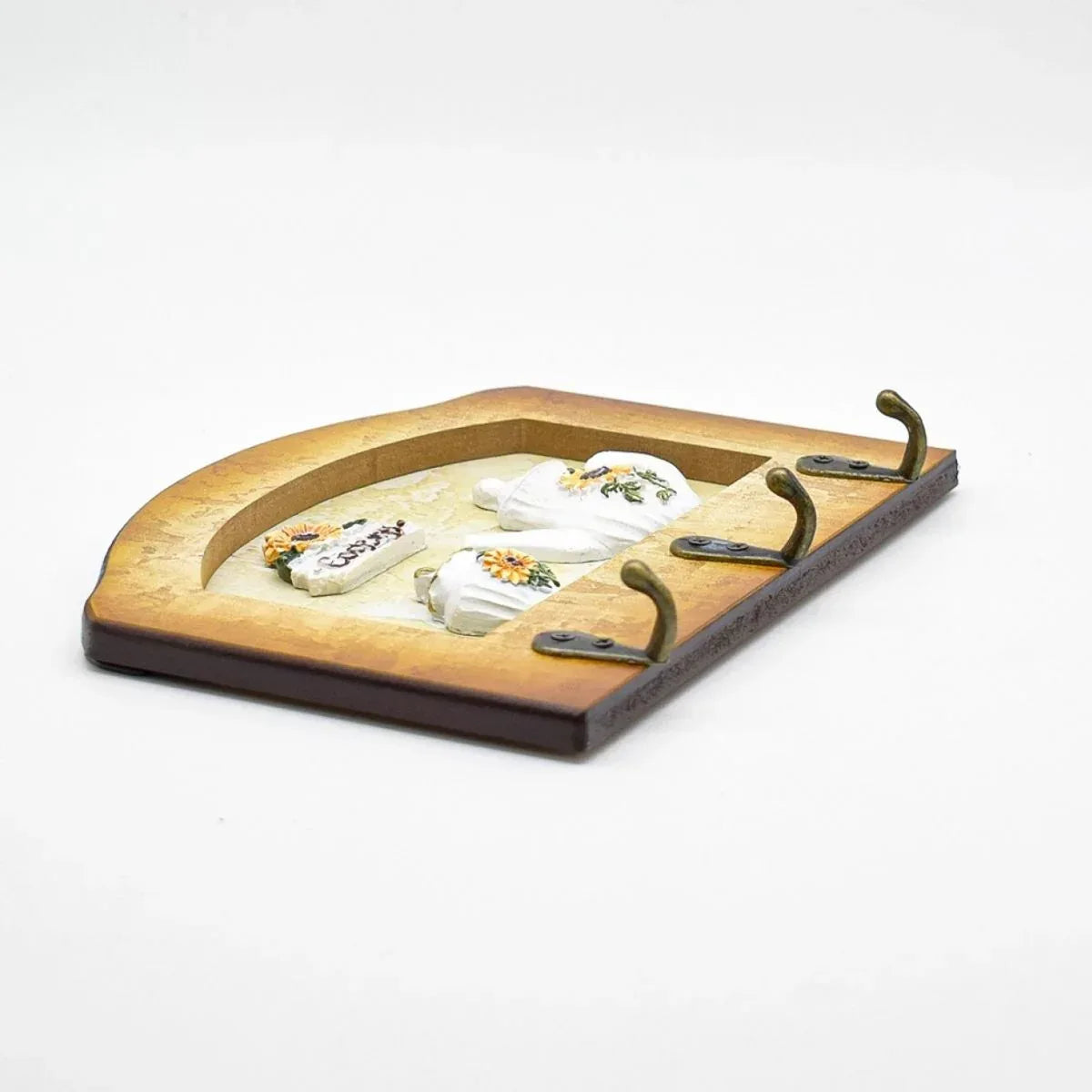 Cuier decorativ cu 3 carlige, Naimeed D65-3, 20x15.5x0.8 cm, Maro