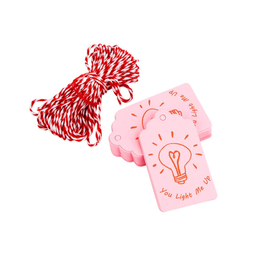 Etichete dreptunghiulare cu șnur model You light me up - roz (set 50 buc)