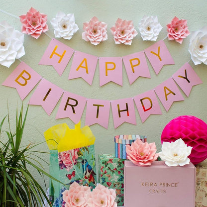 Ghirlandă hârtie cu litere pentru petrecere cu mesaj Happy Birthday - roz