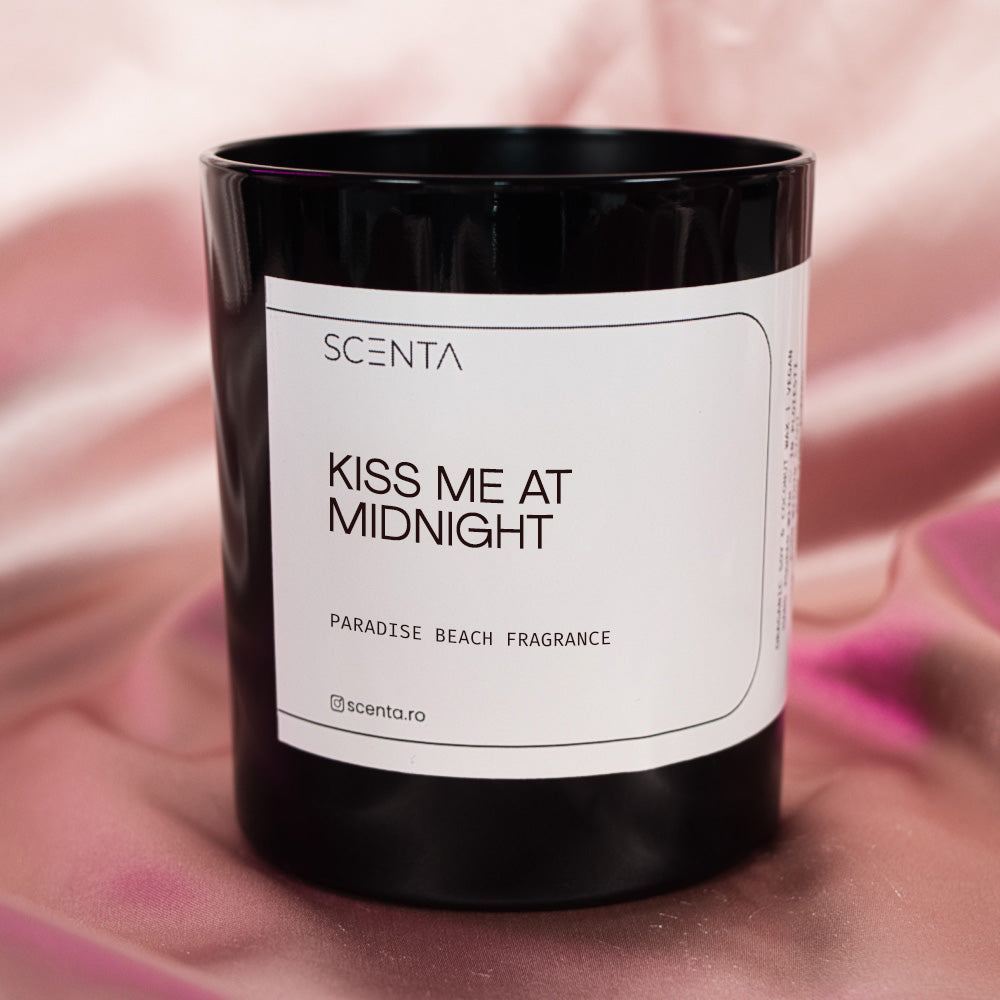 Lumânare parfumată Kiss me at midnight