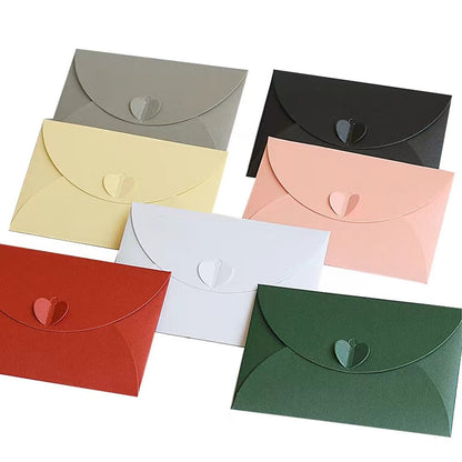 Plicuri hârtie cu închidere în formă de inimă - roșu (set 20 buc) 10x7cm