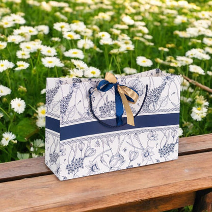 Pungă model floral cu 2 panglici colorate și mâner din sfoară - albastru (set 10 buc) 36x12x24cm