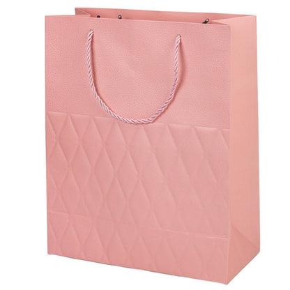 Pungi cadou cu mâner model fundă și romburi aurii 18x23x10cm - roz (set 12 buc)