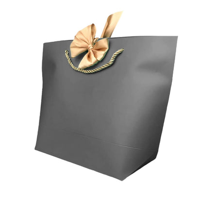 Pungi cadou cu mâner și fundă aurie - negru (set 12 buc)
