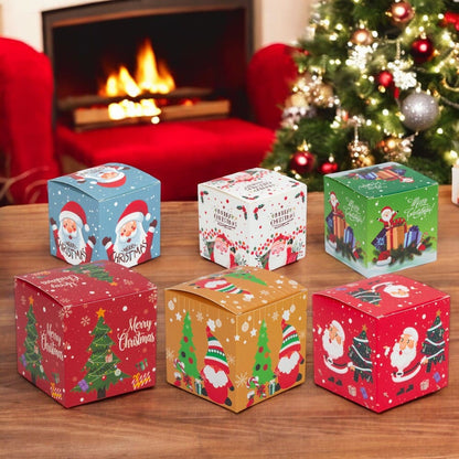 Set 24 cutii mici pătrate de Crăciun 6 modele diferite - multicolor