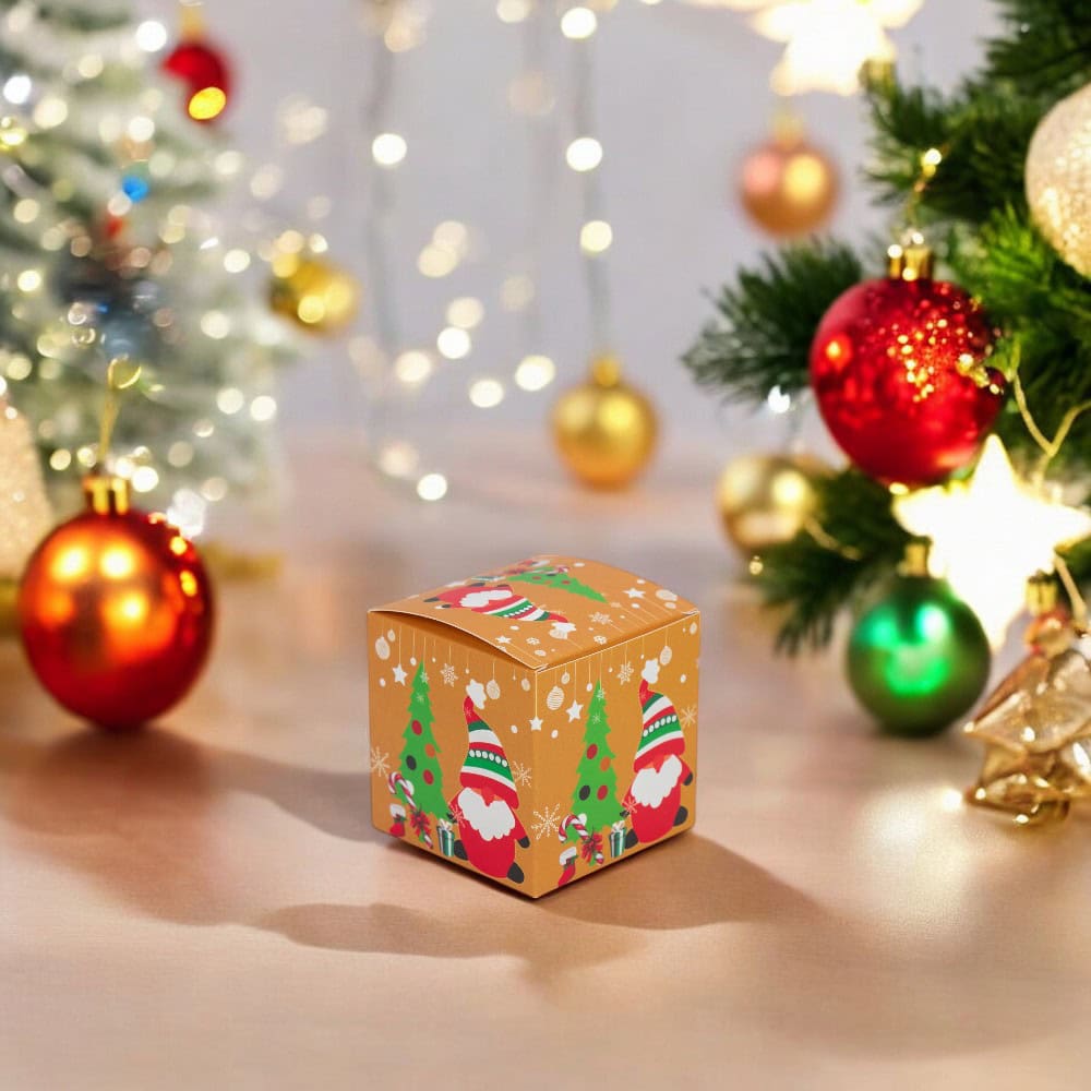 Set 24 cutii mici pătrate de Crăciun 6 modele diferite - multicolor
