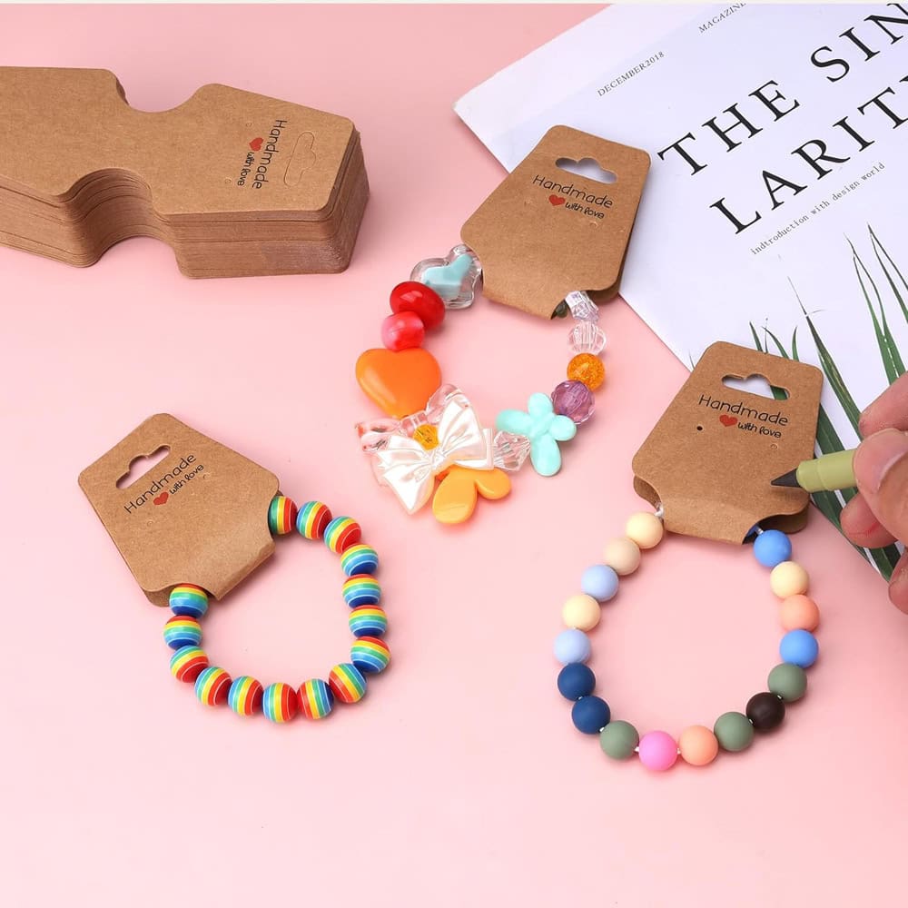 Suport în formă de trapez cu adeziv si mesaj Handmade with love - kraft (set 100 buc)