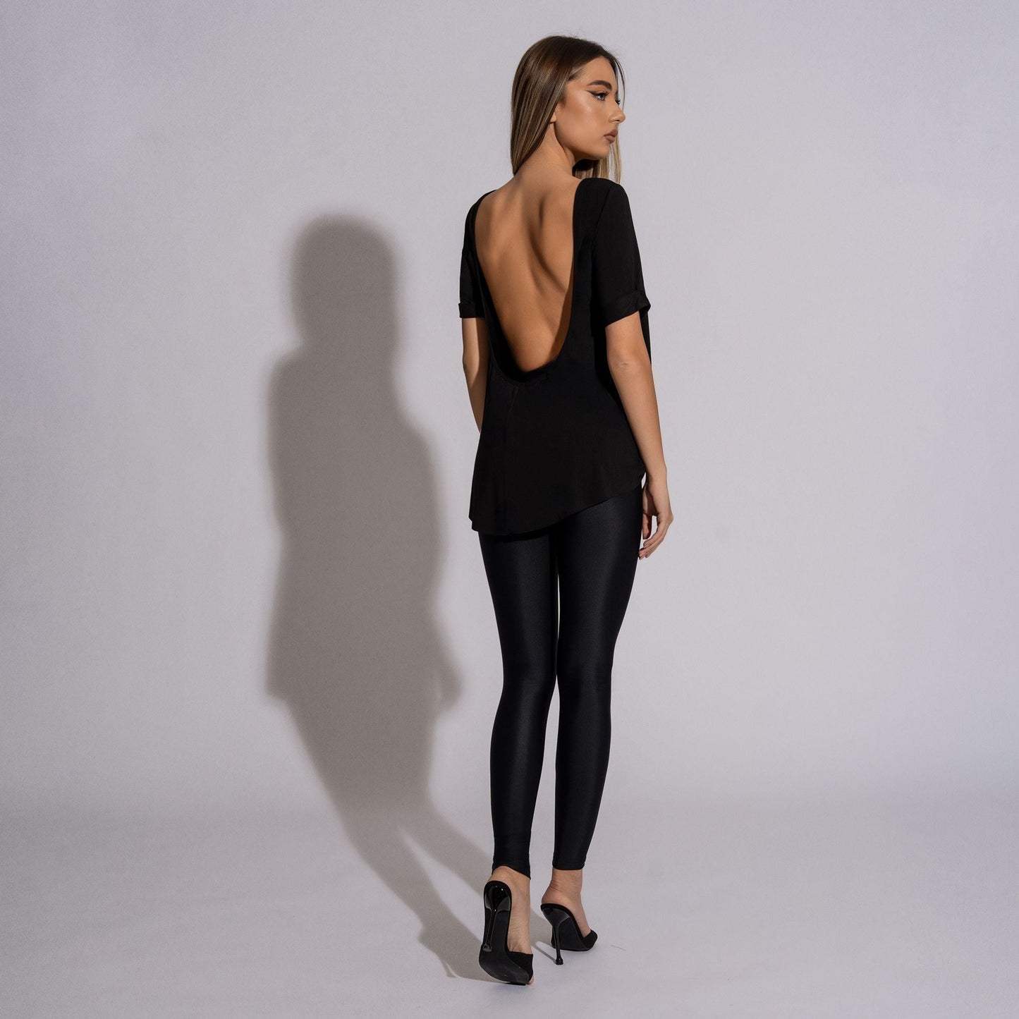 Tricou dama negru cu spatele gol No1